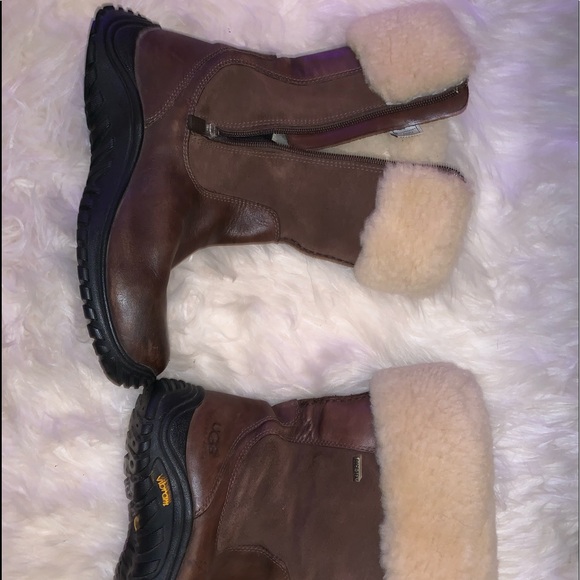 UGG Bandon Snow Boots - Picture 2 of 8